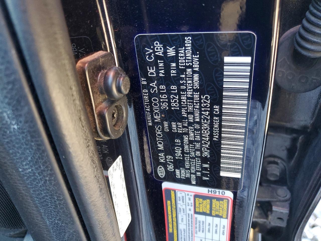 2019 KIA RIO