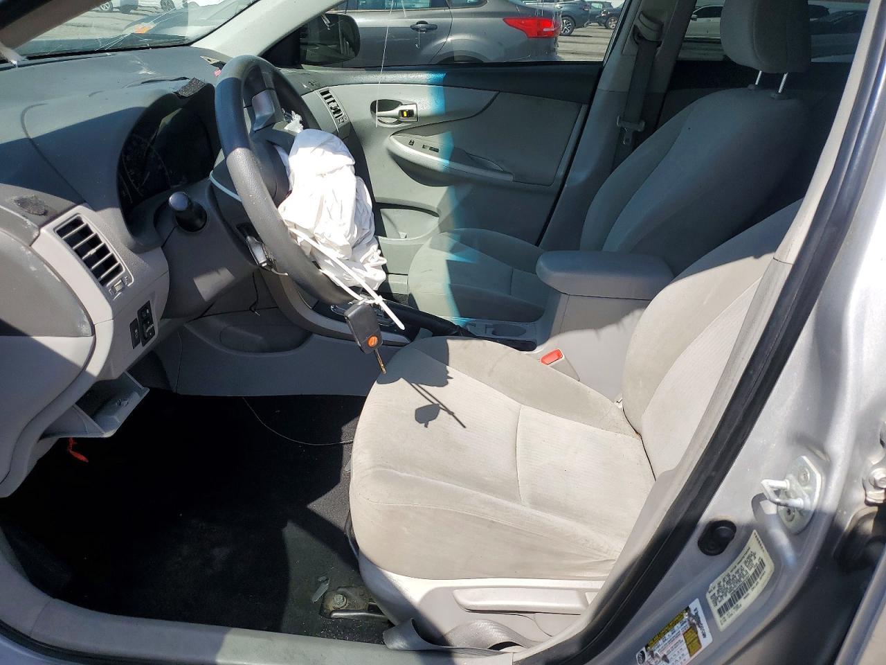 2010 TOYOTA Cor