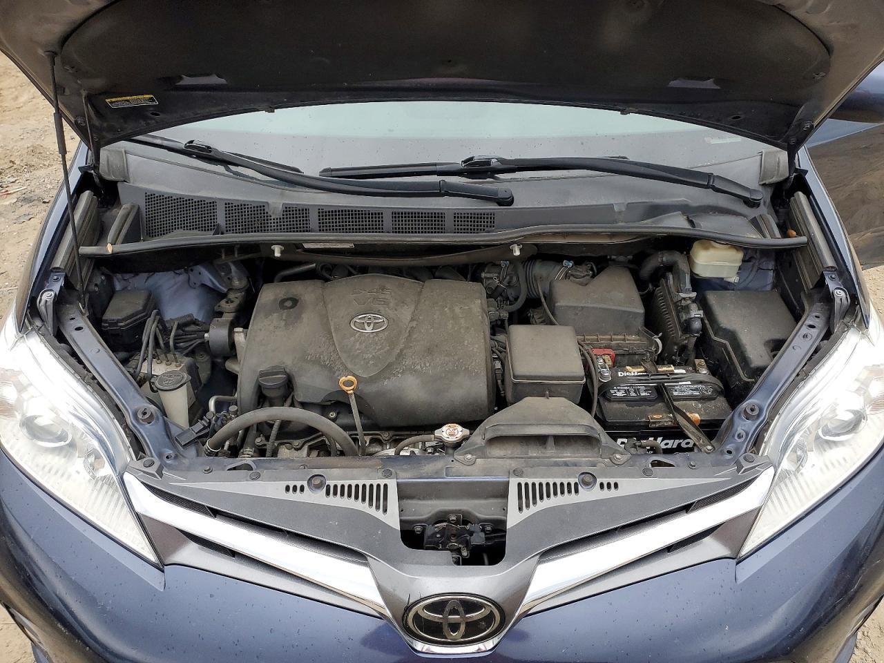 2018 TOYOTA SIENNA