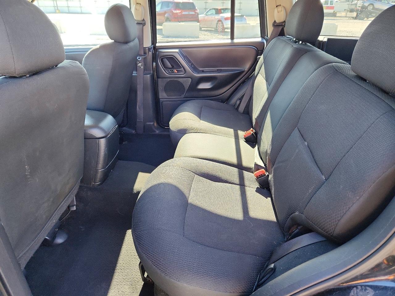 2002 JEEP Grand Cherokee