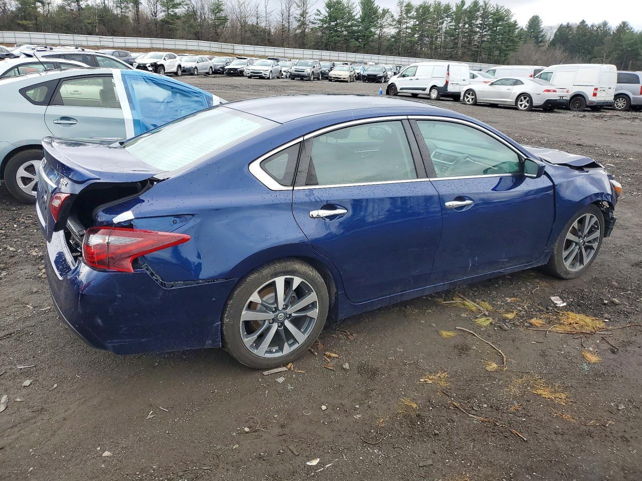 2017 NISSAN ALTIMA