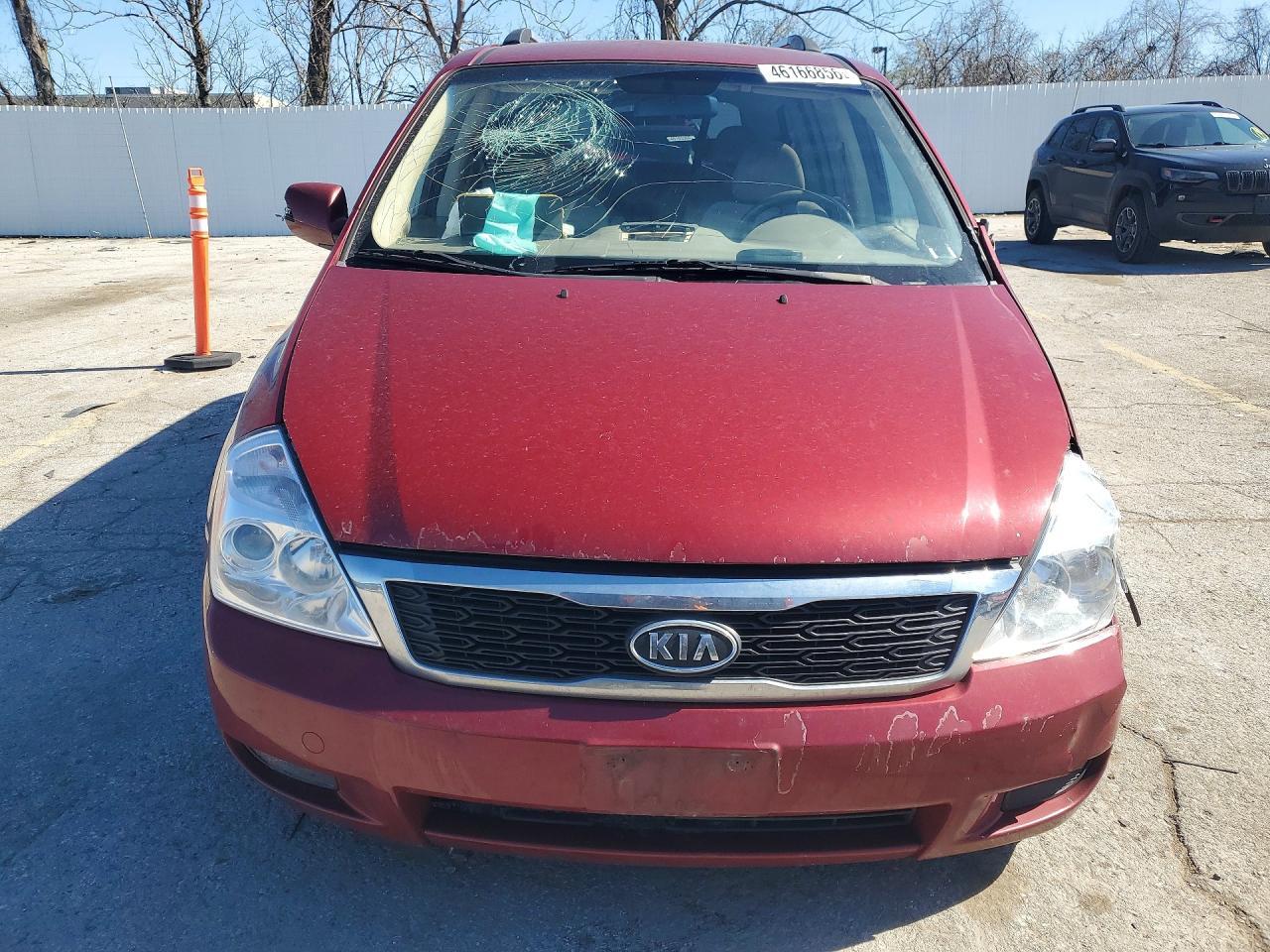 2011 KIA SEDONA
