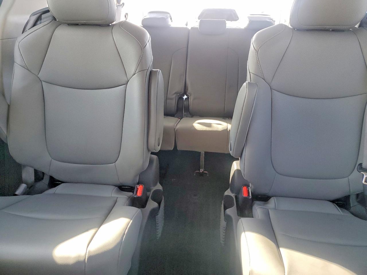 2022 TOYOTA SIENNA
