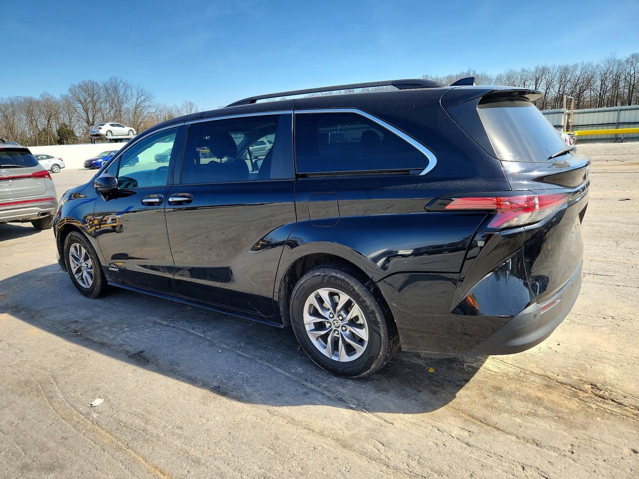 2021 TOYOTA SIENNA