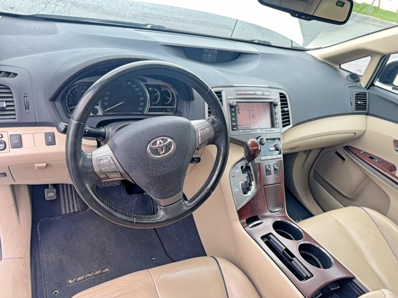 2011 TOYOTA VENZA