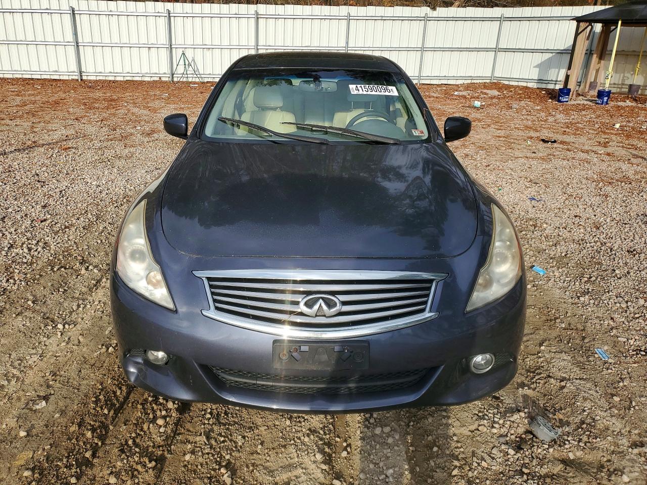 2011 INFINITI G37