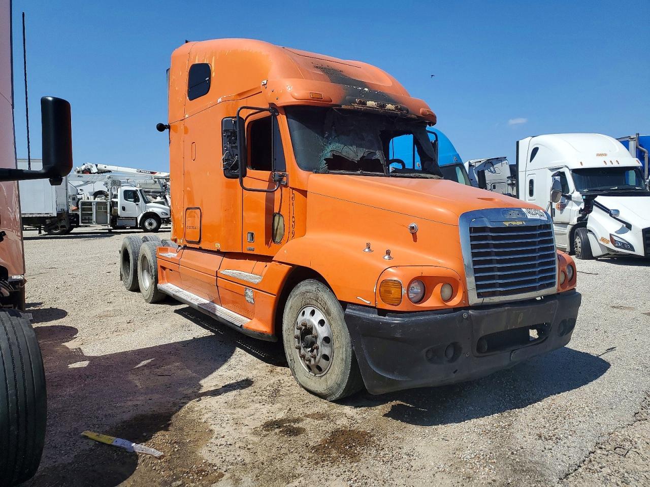 2005 FREIGHTLINER Cst120