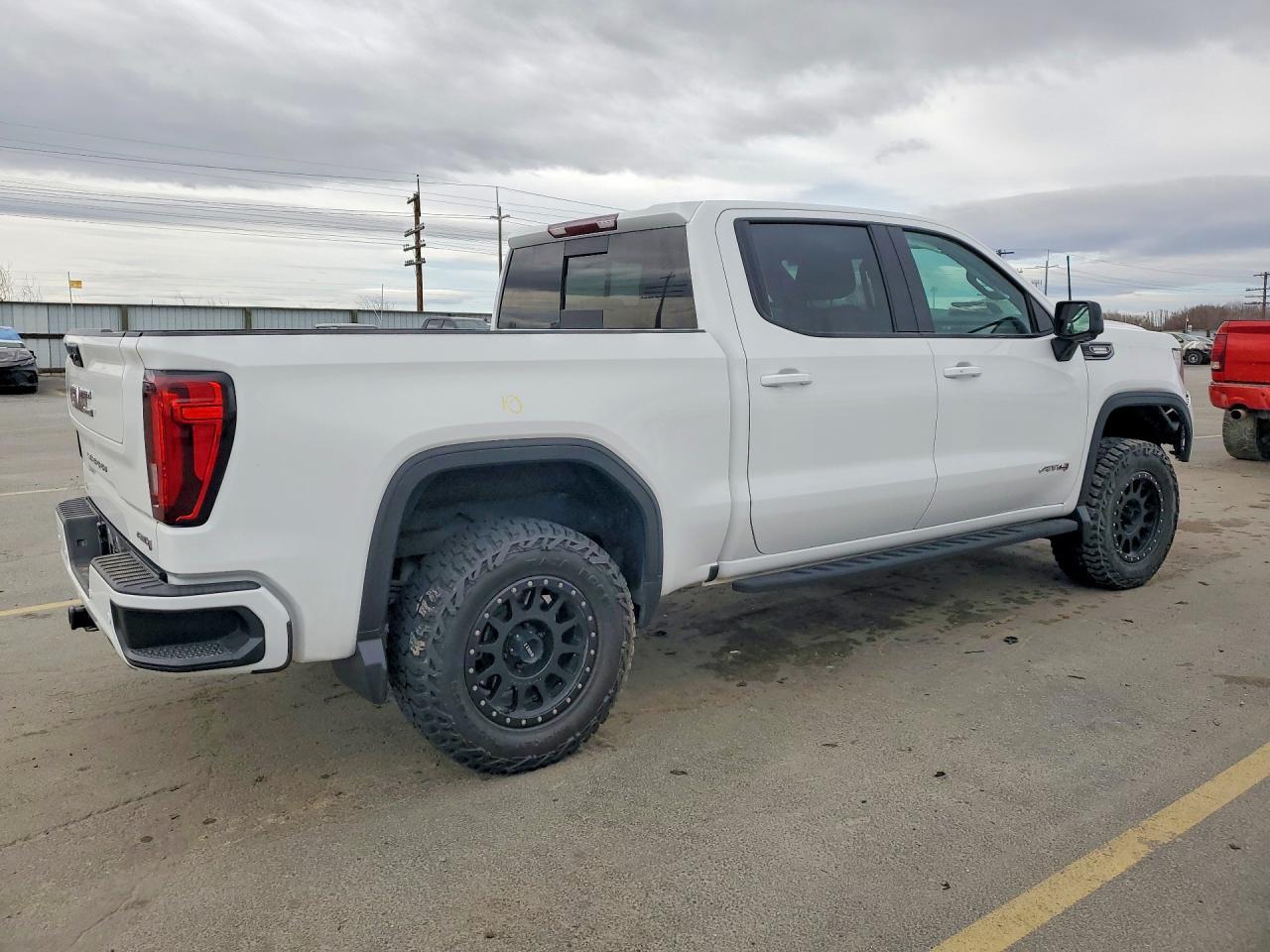2023 GMC Sierra