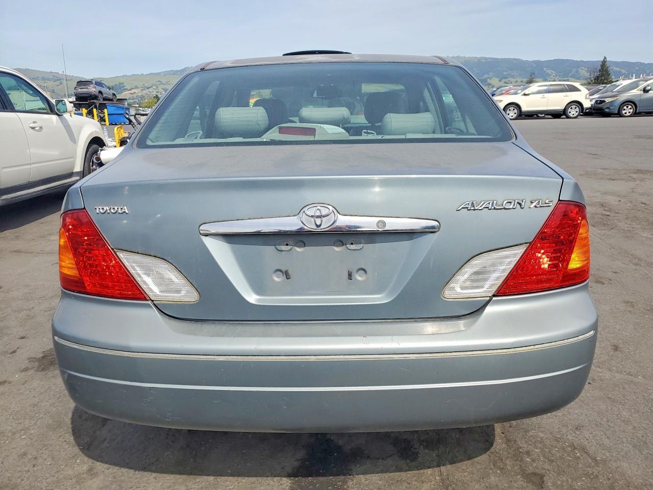 2001 TOYOTA Avalon