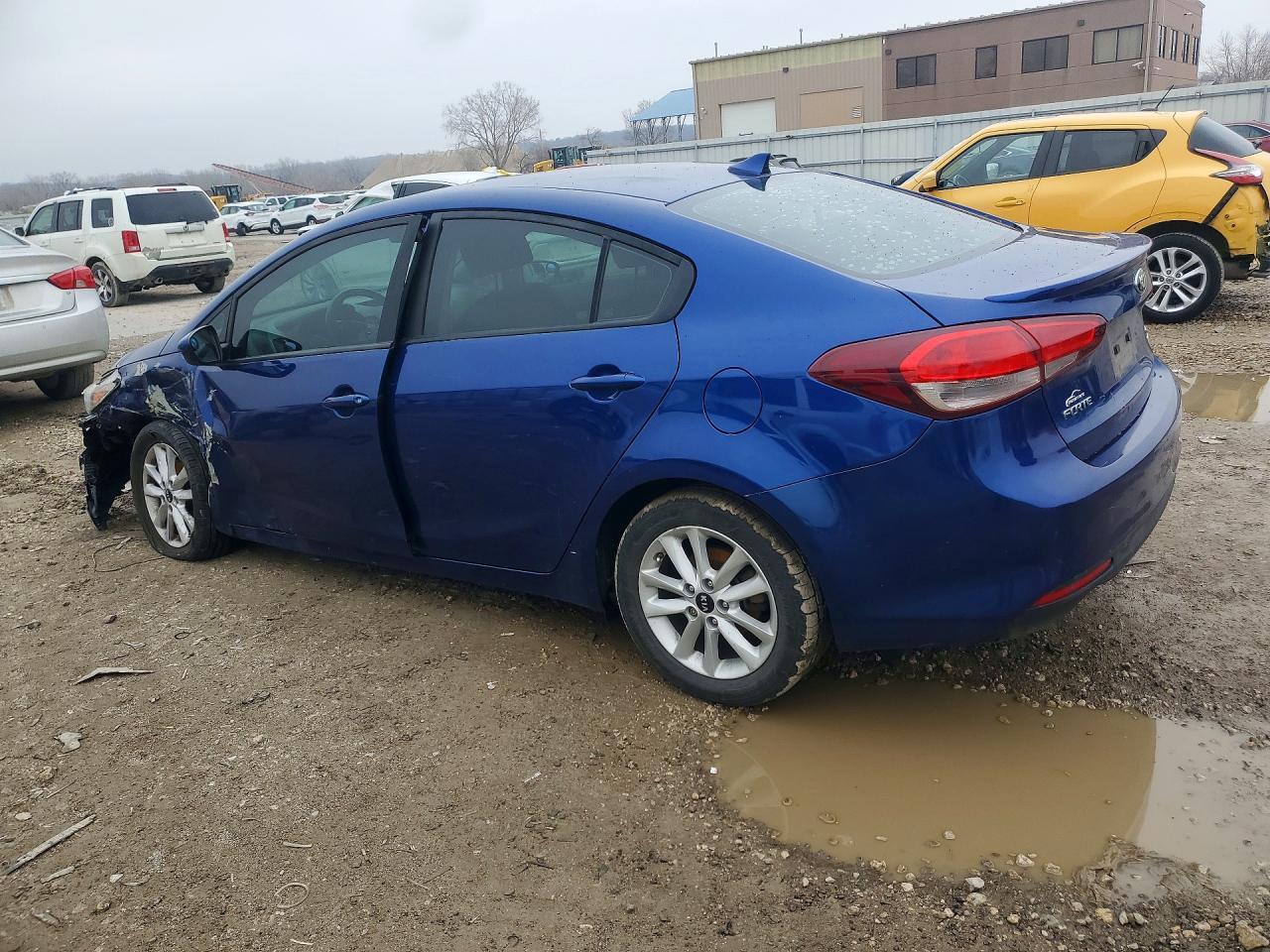 2017 KIA FORTE