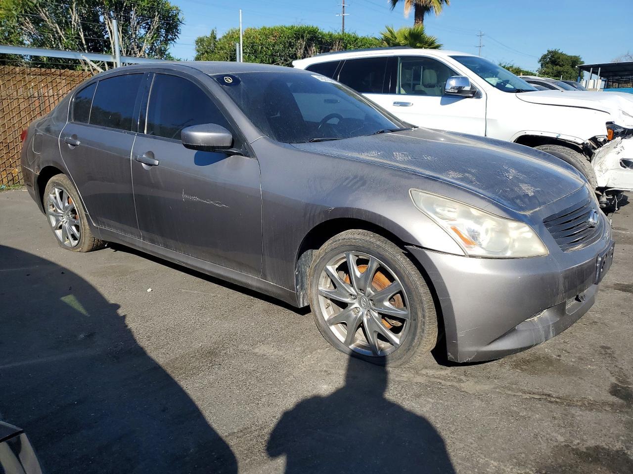 2009 INFINITI G37