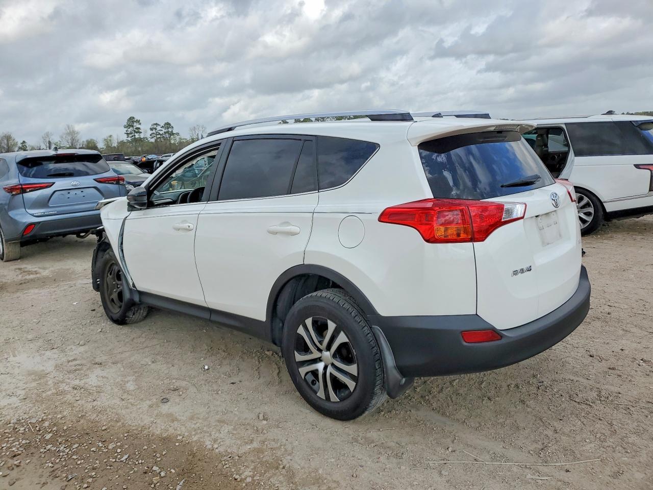 2015 TOYOTA RAV4
