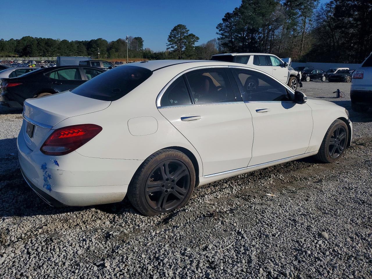 2016 MERCEDES-BENZ C-CLASS