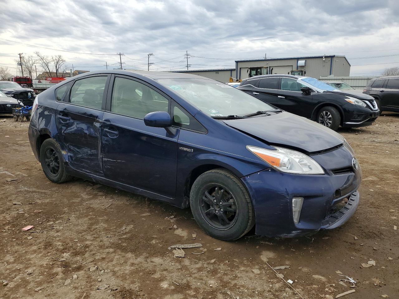 2013 TOYOTA PRIUS