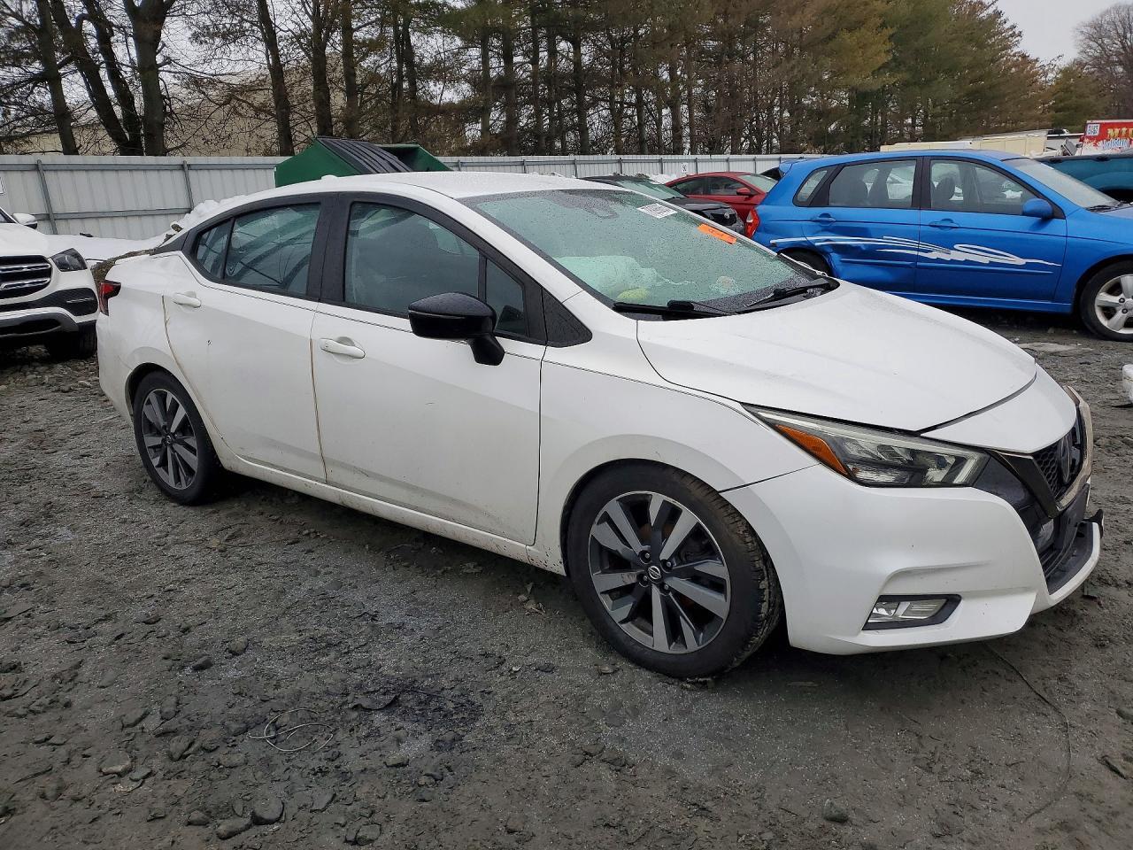 2020 NISSAN VERSA