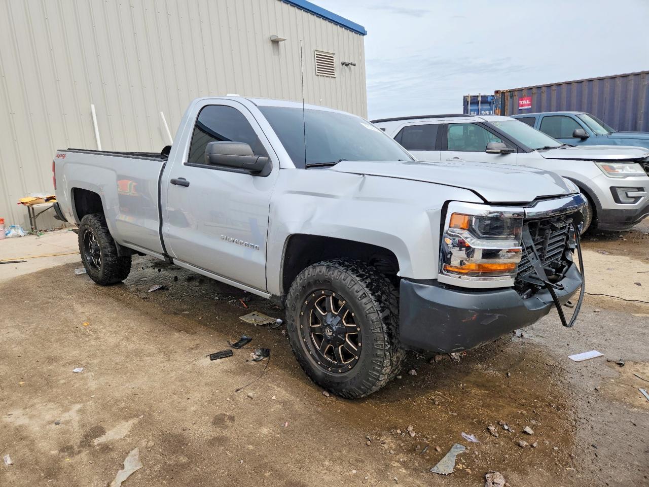 2018 CHEVROLET Silverado