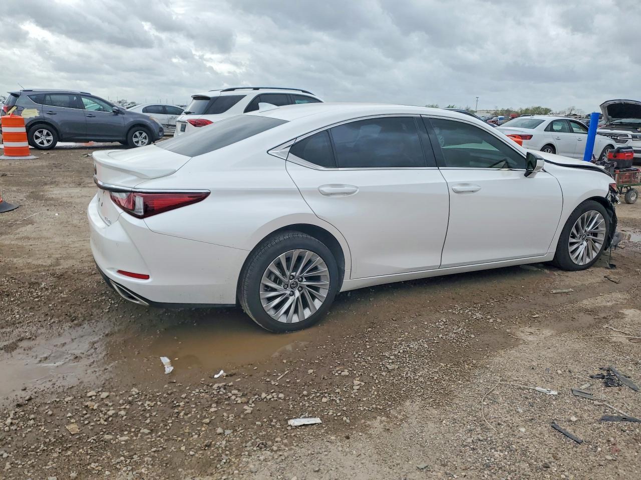 2023 LEXUS ES 350