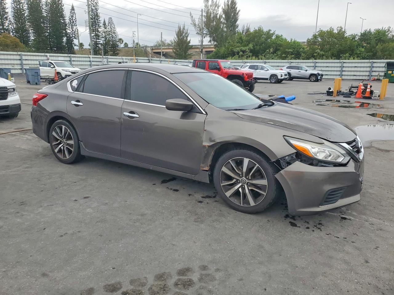 2016 NISSAN ALTIMA