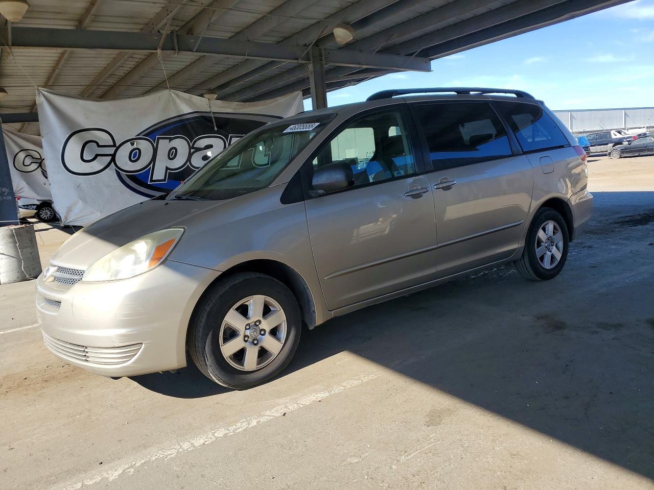2005 TOYOTA SIENNA