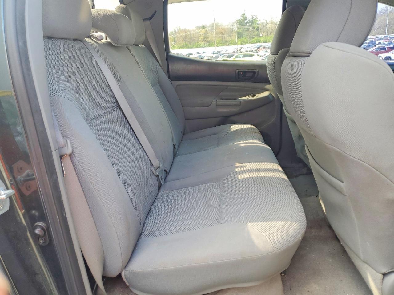 2011 TOYOTA TACOMA