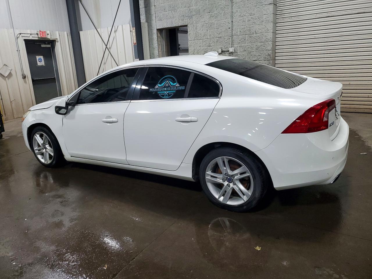 2014 VOLVO S60