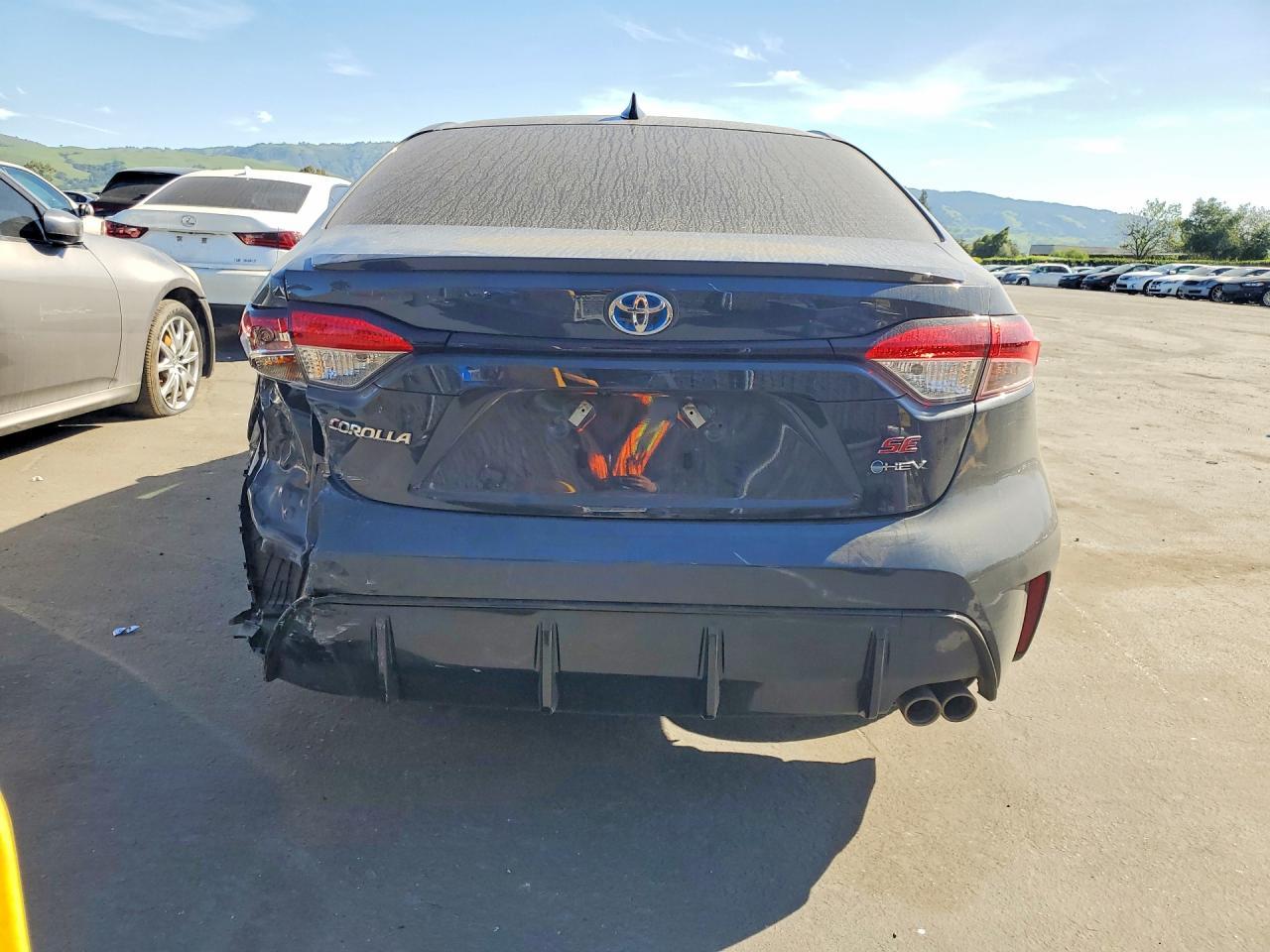 2025 TOYOTA COROLLA