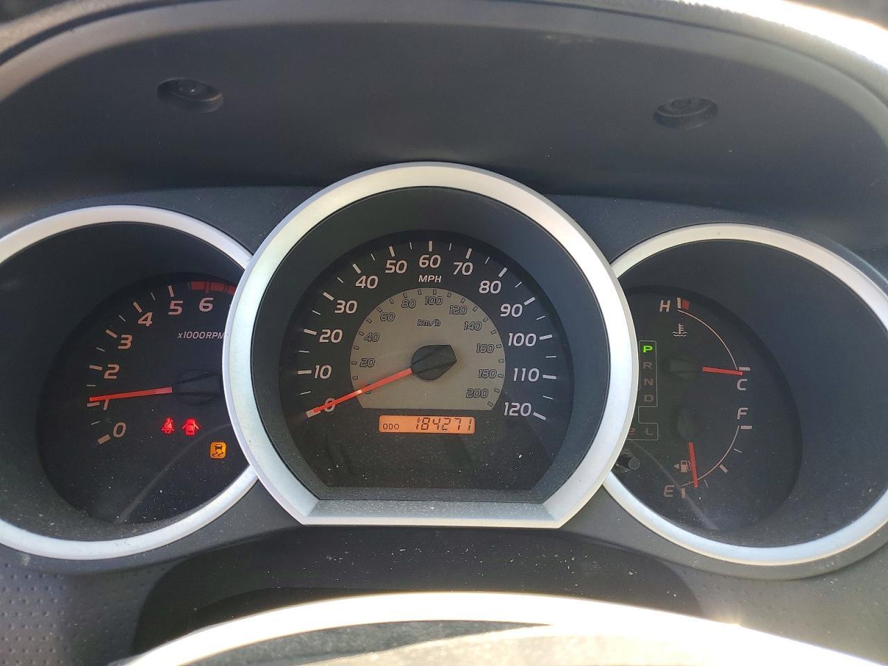 2011 TOYOTA TACOMA