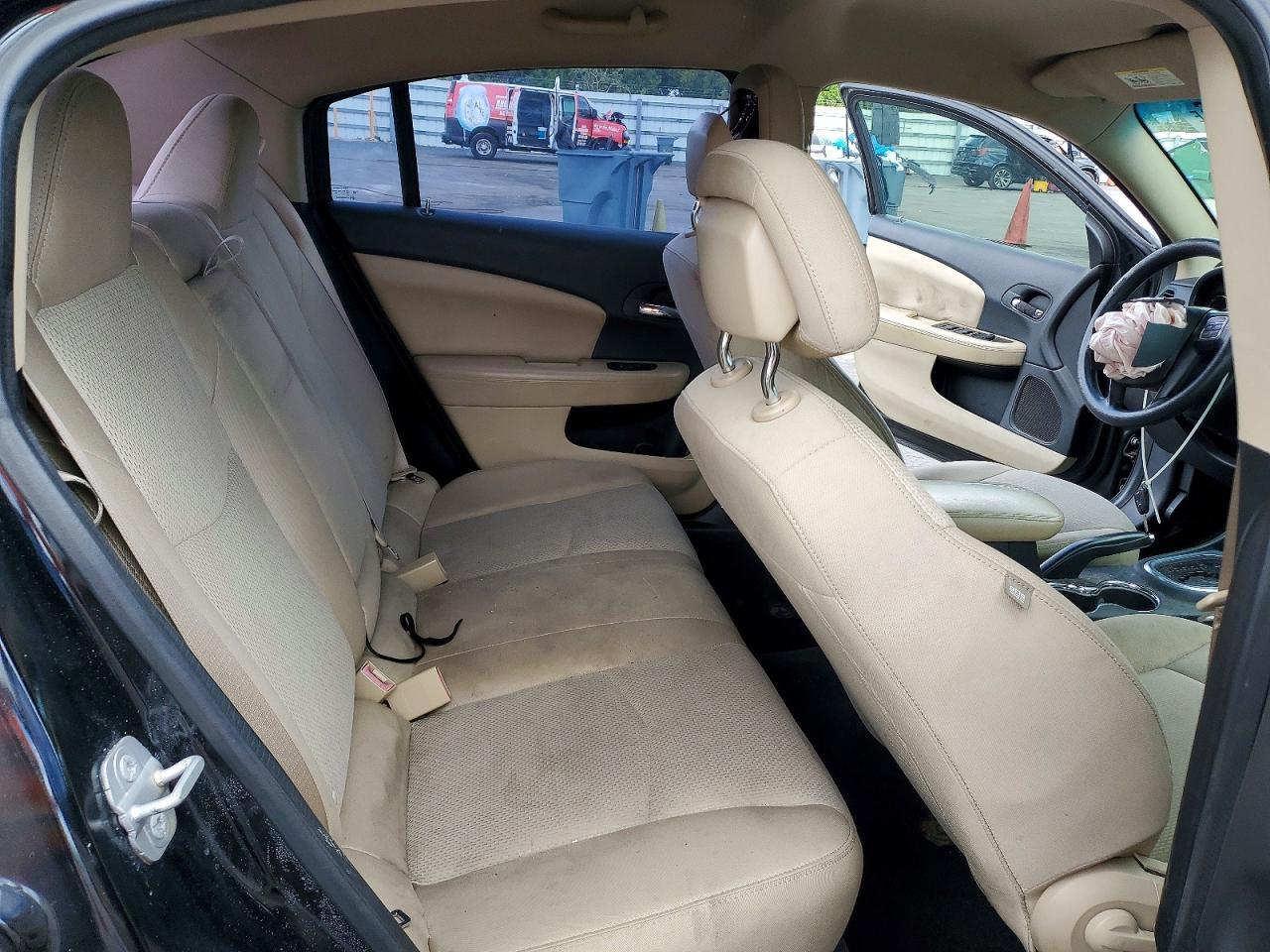 2014 CHRYSLER 200