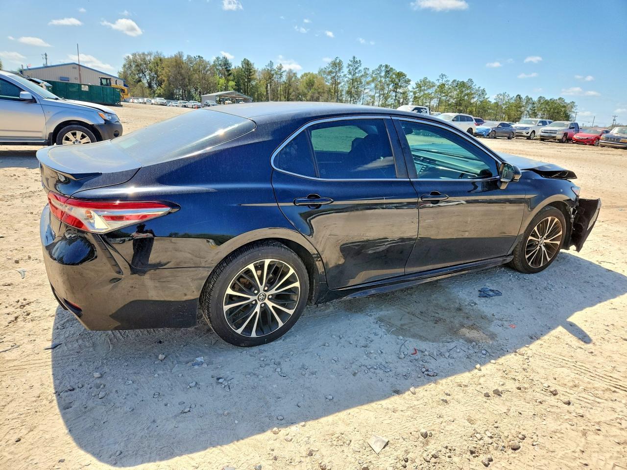2018 TOYOTA CAMRY