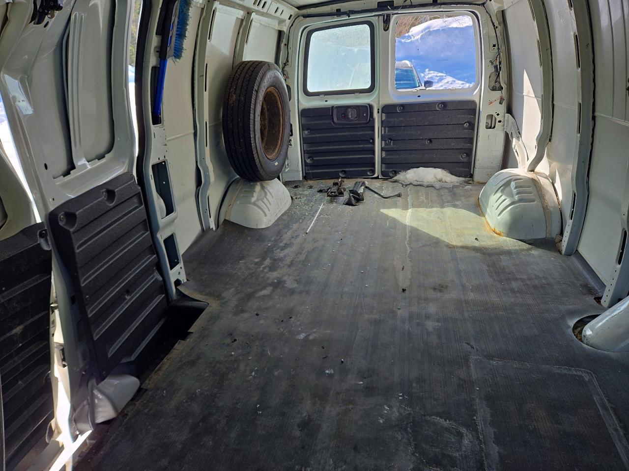2015 CHEVROLET EXPRESS 2500