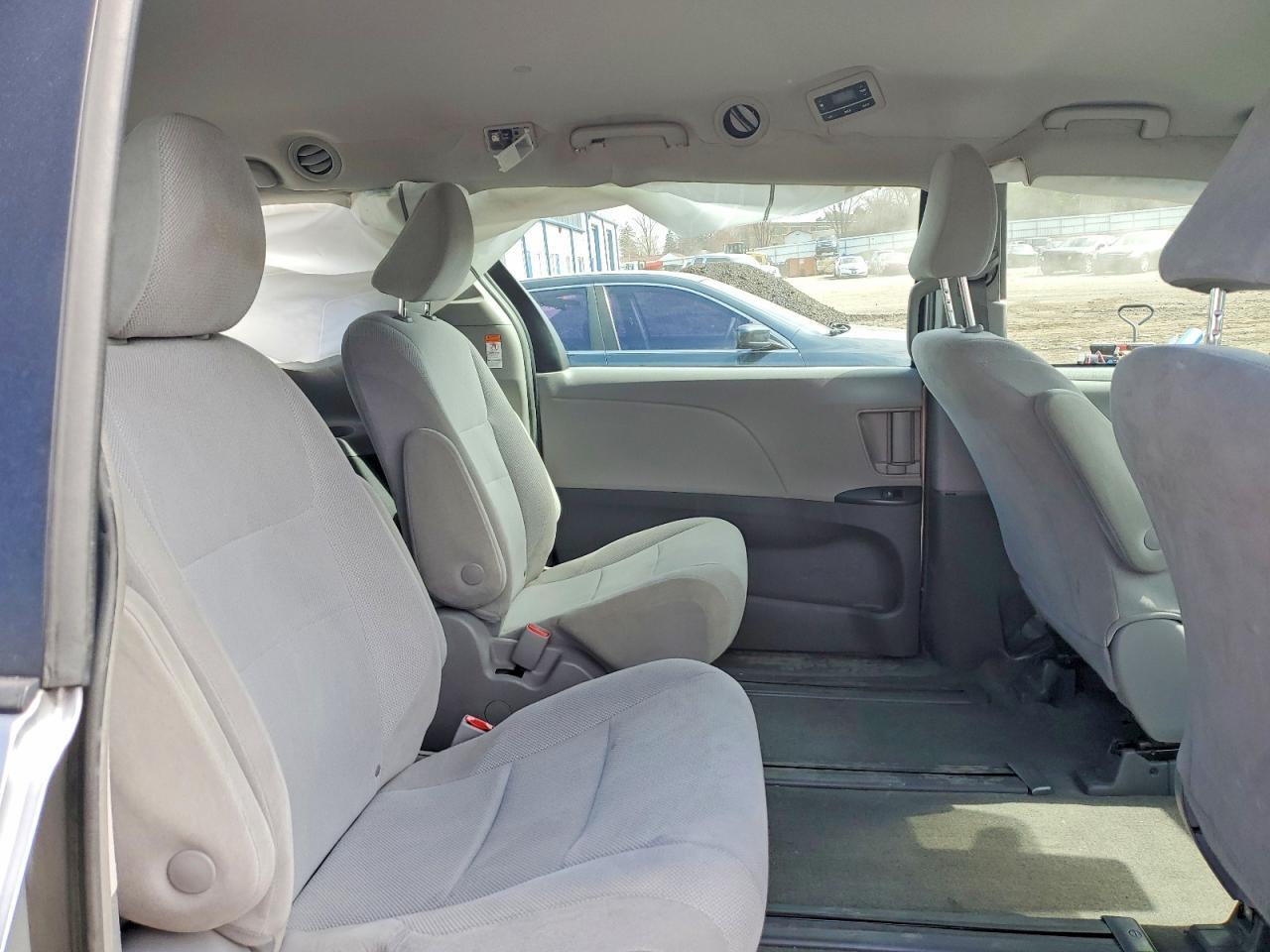 2018 TOYOTA SIENNA