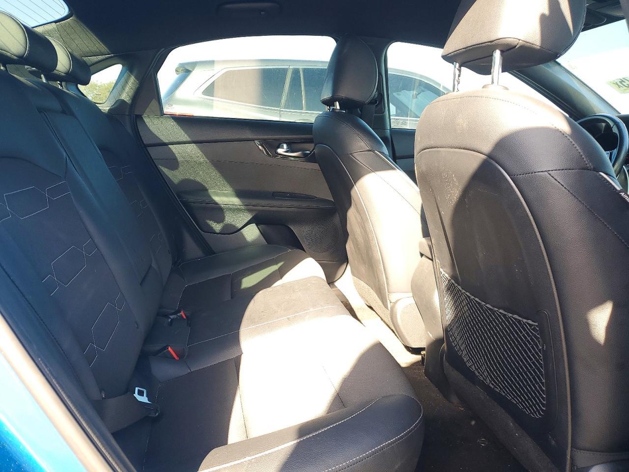 2023 KIA FORTE