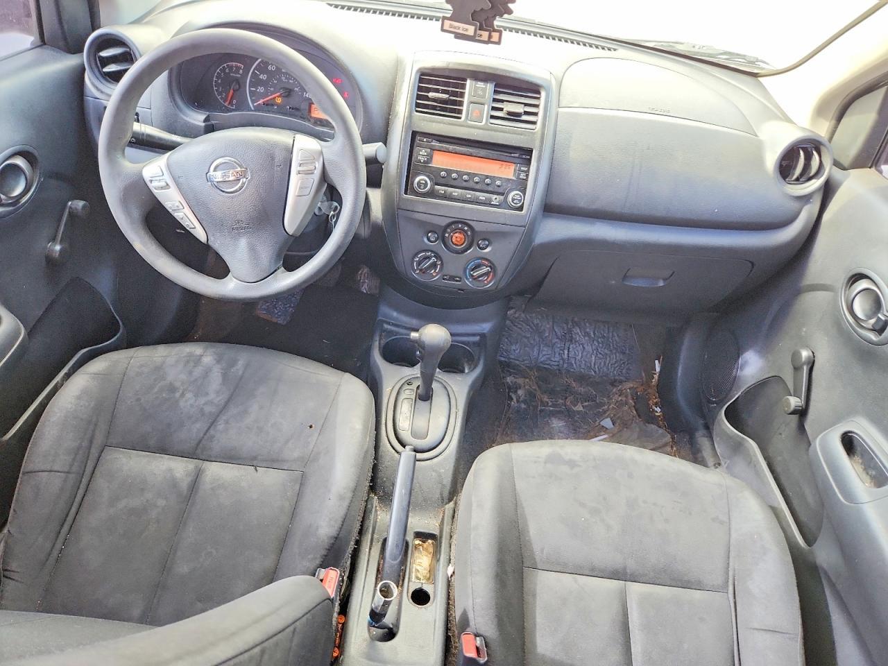 2016 NISSAN VERSA