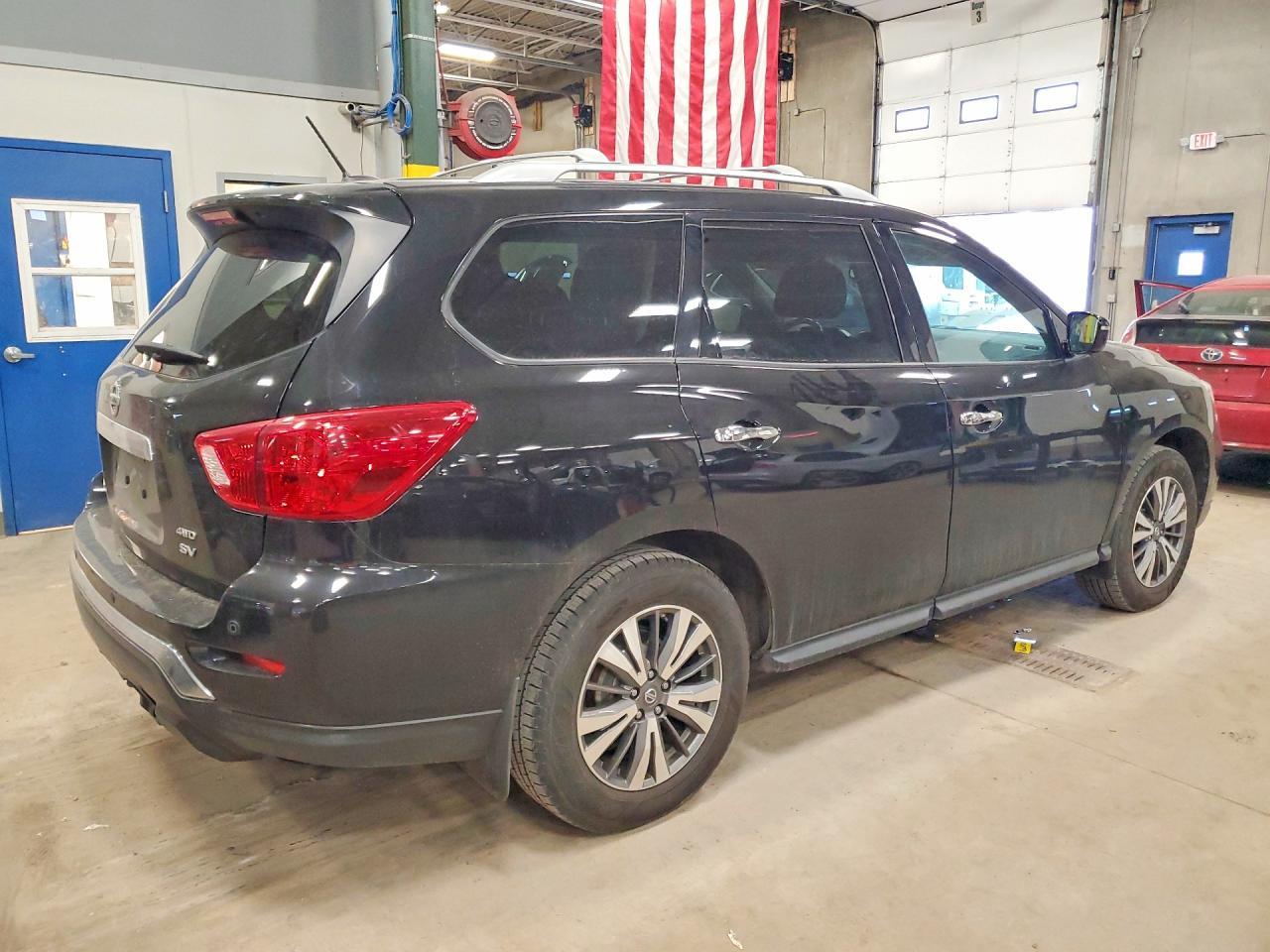 2017 NISSAN PATHFINDER