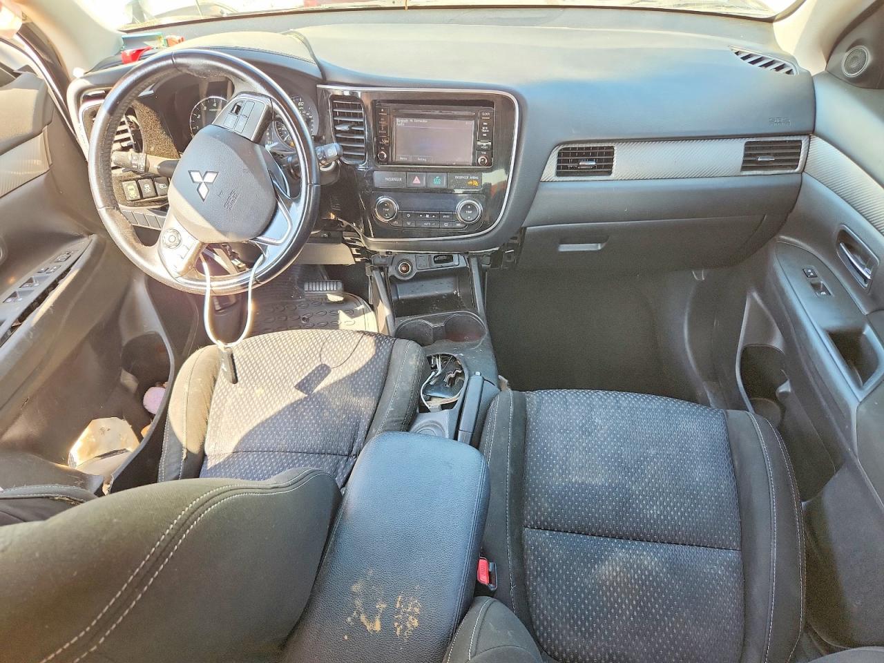 2016 MITSUBISHI outlander