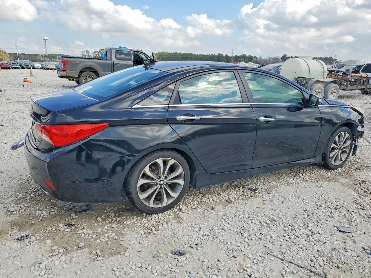 2014 HYUNDAI SONATA