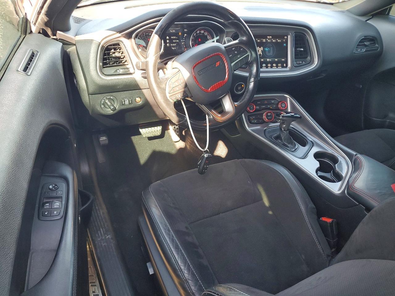 2019 DODGE Challenger