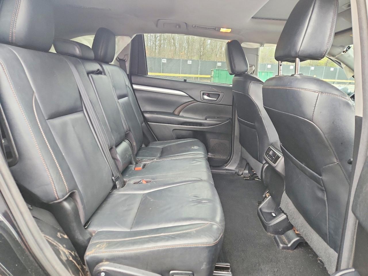 2017 TOYOTA HIGHLANDER
