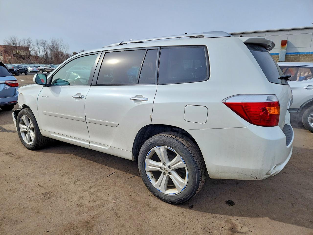 2010 TOYOTA HIGHLANDER