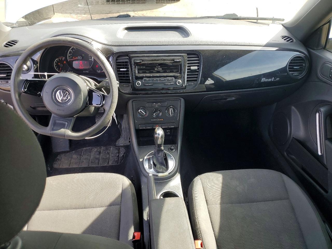 2013 VOLKSWAGEN Beetle