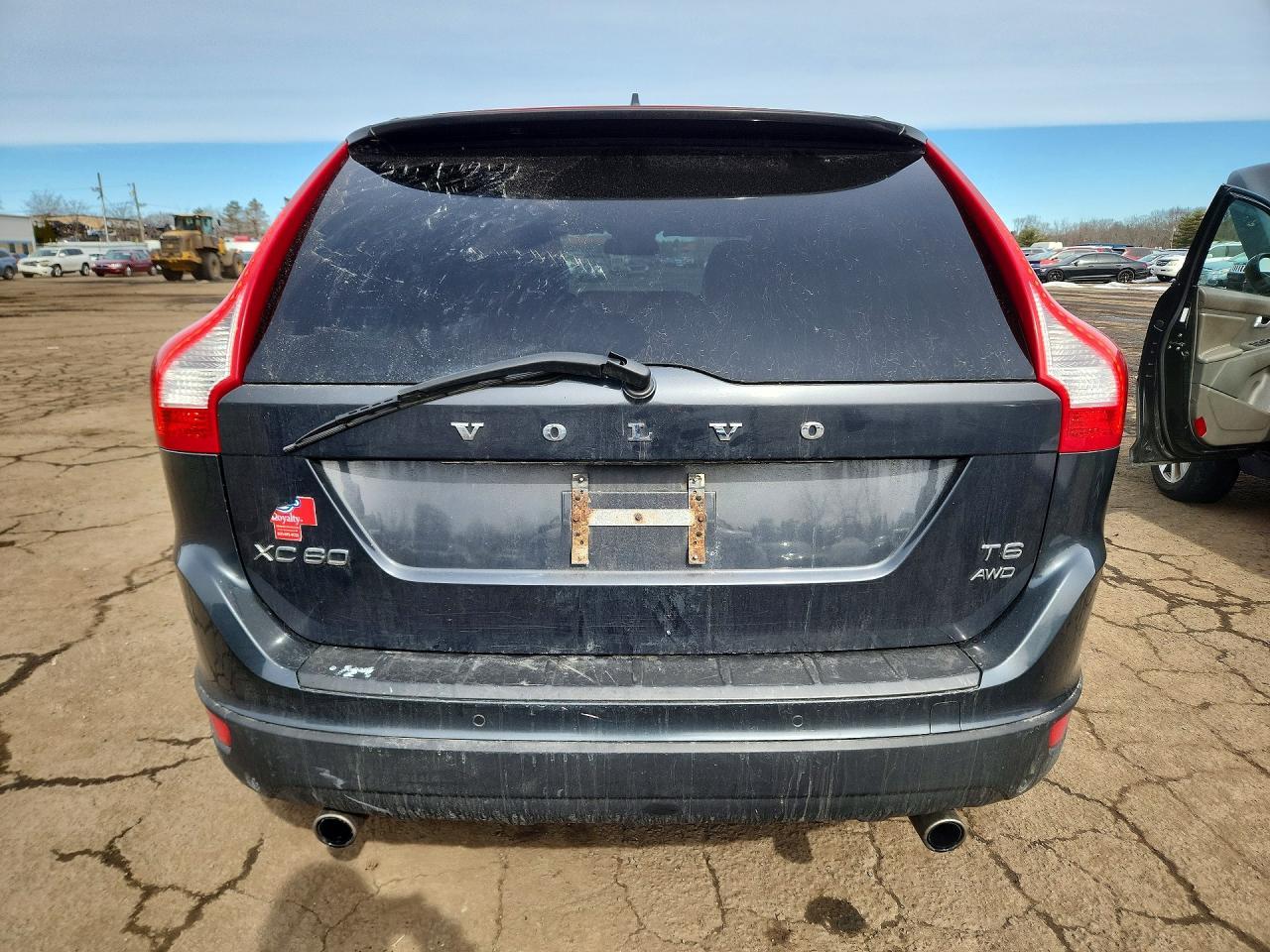 2011 VOLVO XC60