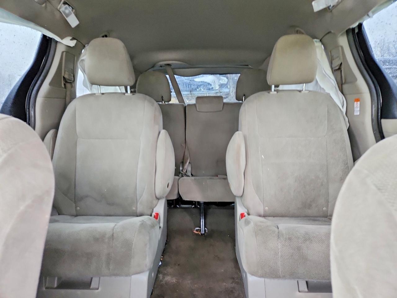 2015 TOYOTA SIENNA