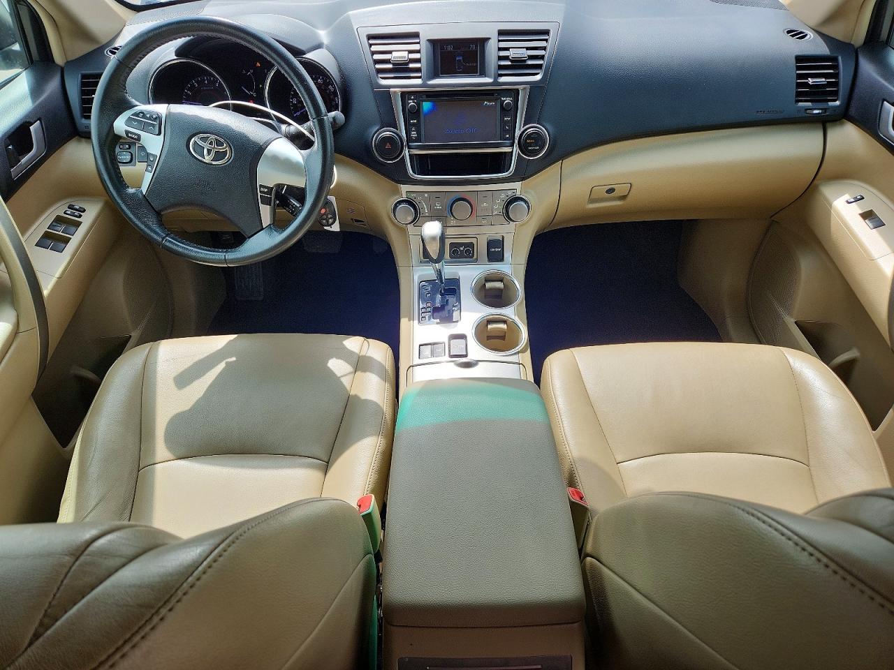 2013 TOYOTA HIGHLANDER