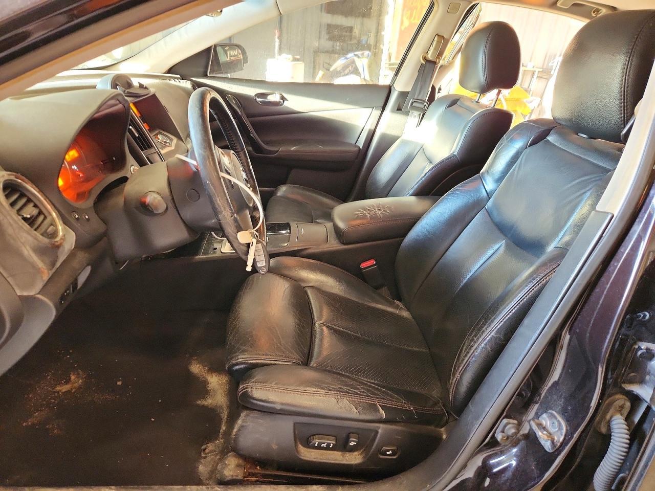 2010 NISSAN Maxima