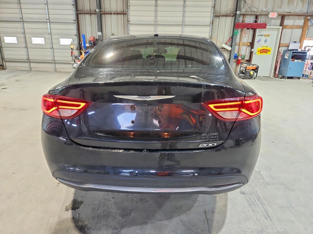 2016 CHRYSLER 200