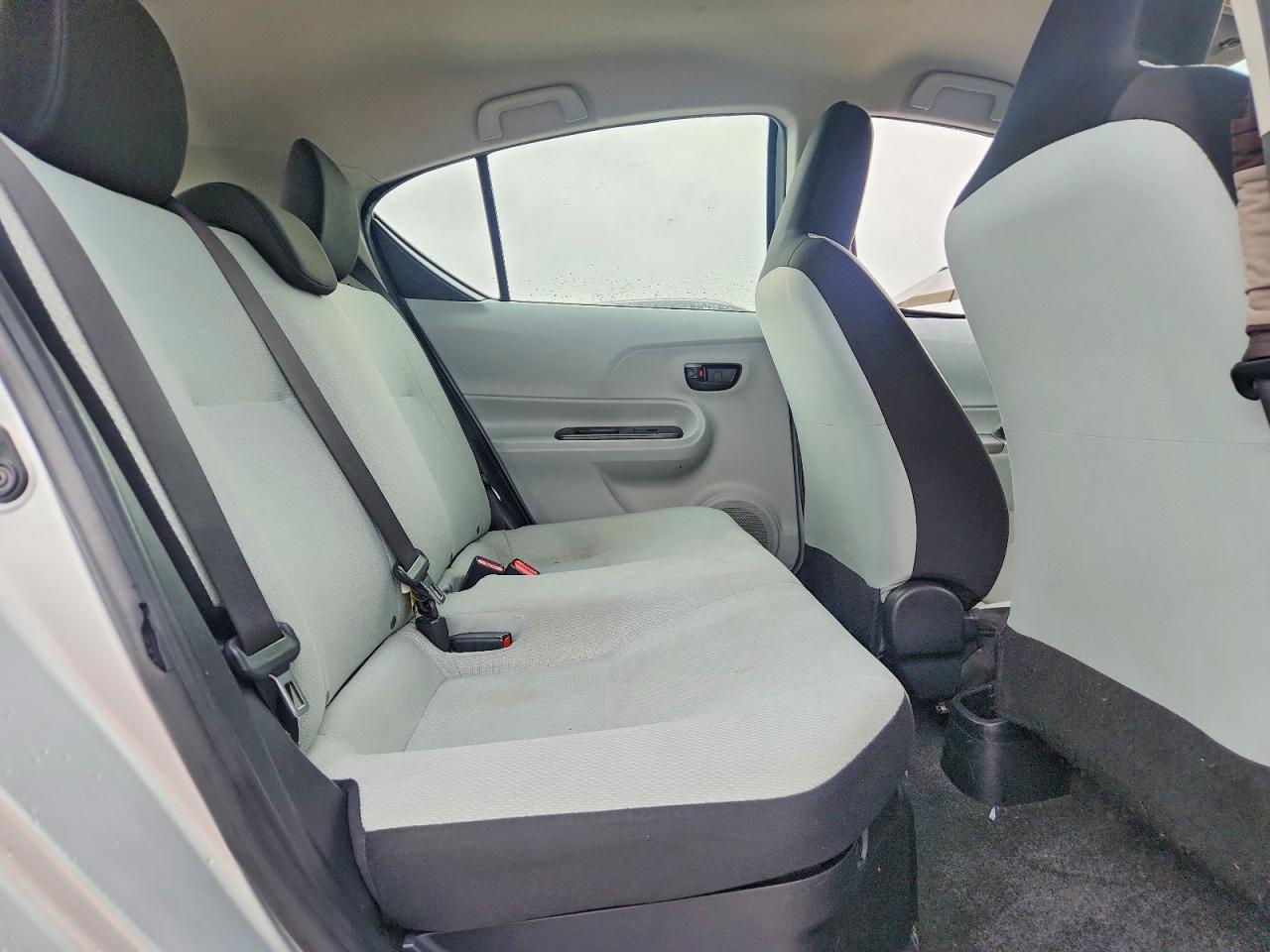 2014 TOYOTA Prius c