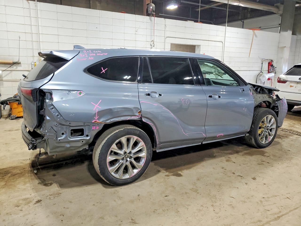 2021 TOYOTA HIGHLANDER