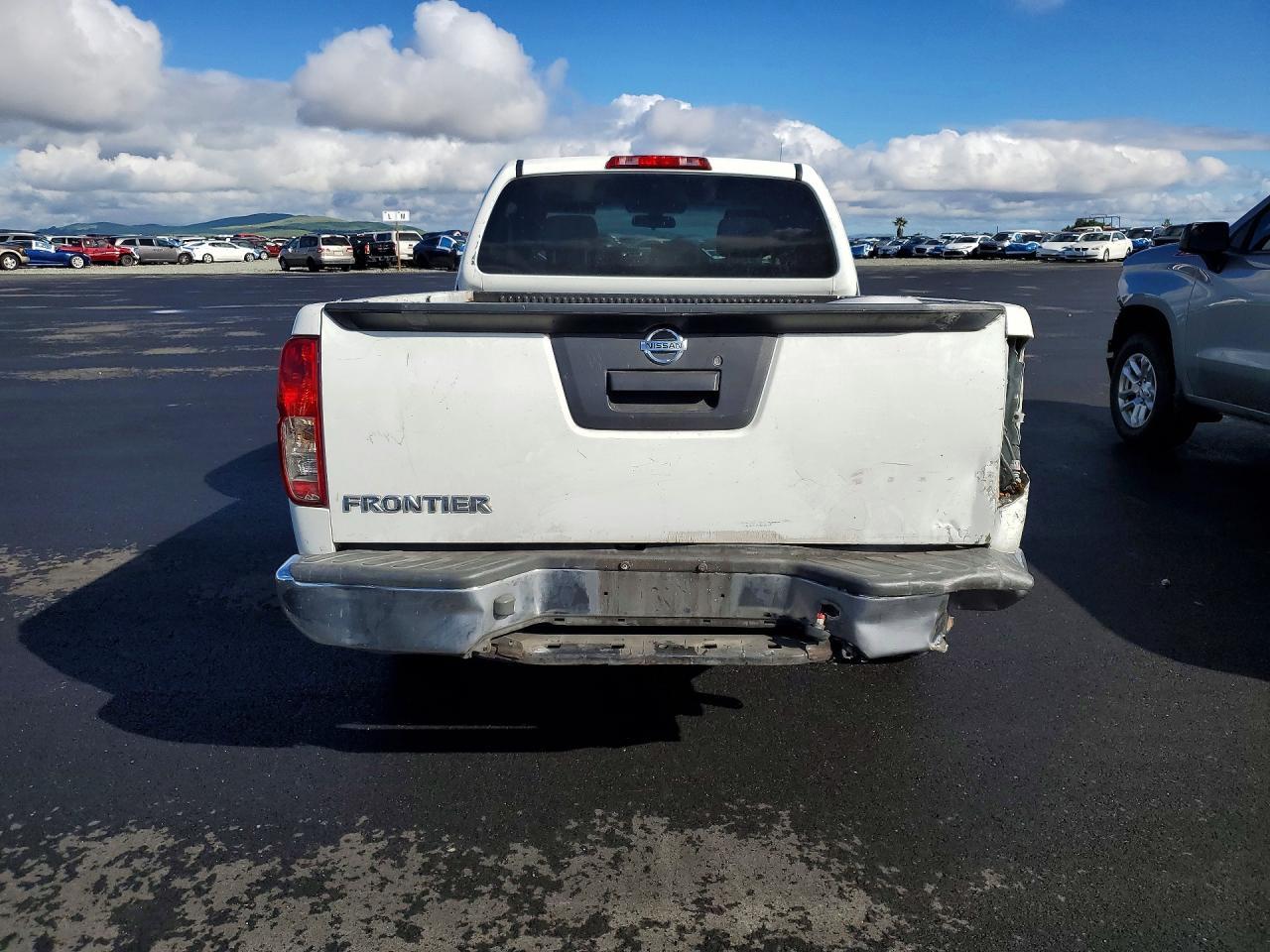 2016 NISSAN Frontier