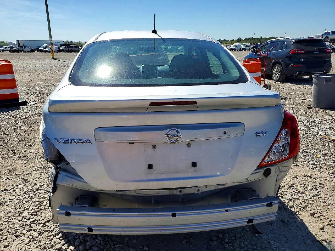 2019 NISSAN VERSA