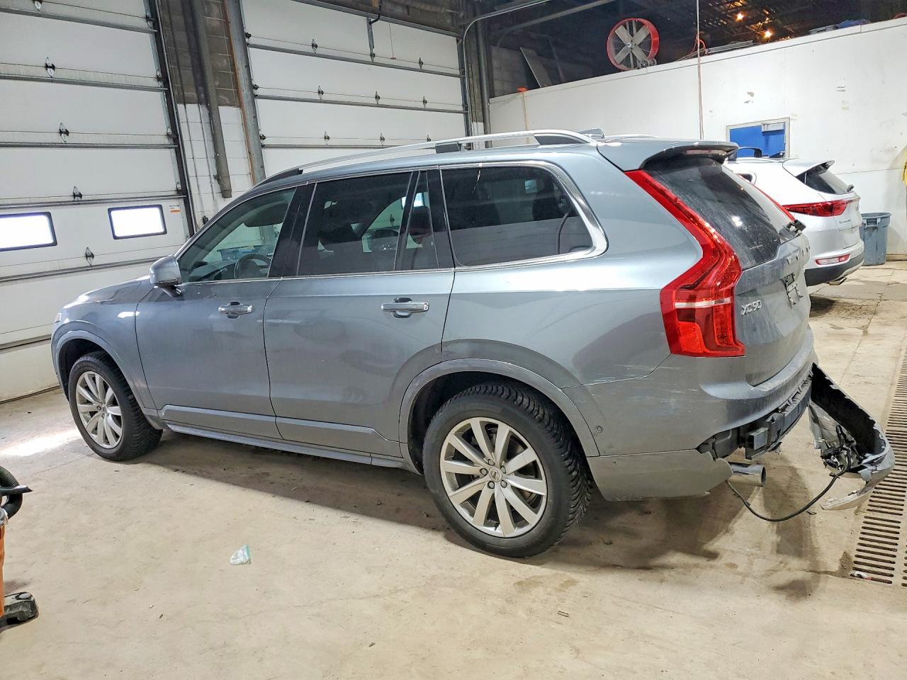 2018 VOLVO XC90